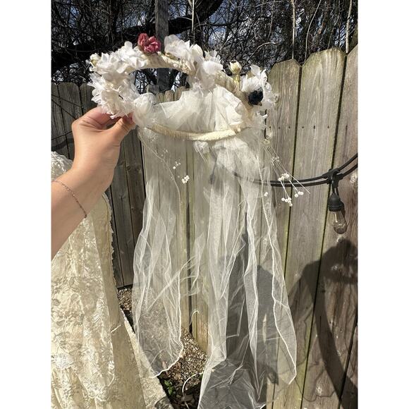 Vintage 70's Greenco Maid Wedding Dress Ivory Lace With Veil Long Sleeve Size 4 - Picture 16 of 16